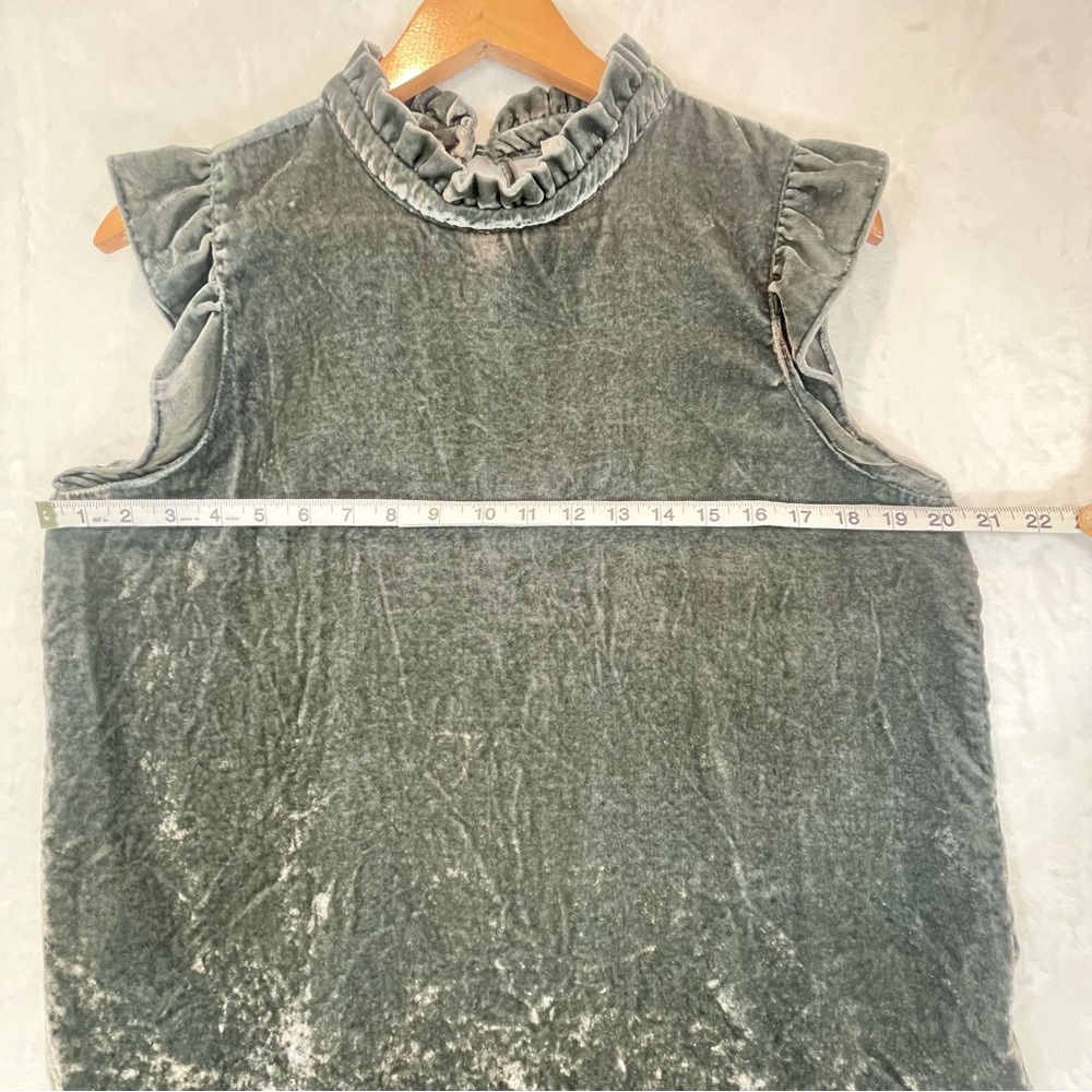 Loft Velvet Top Ruffle Flutter Mock Neck Shell Shirt Medium - Picture 6 of 9